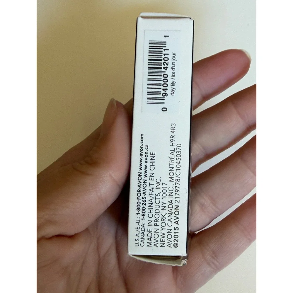 Avon Ultra Color Indulgence Lip Color Day‎ Lily Lipstick vintage New in Box